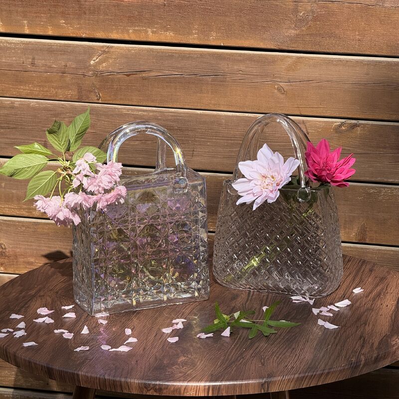 ποιότητας Hand-Blown Diamond Pattern Glass Handbag Vase - Versatile Decorative Centerpiece for Home & Wedding Decor εργοστάσιο