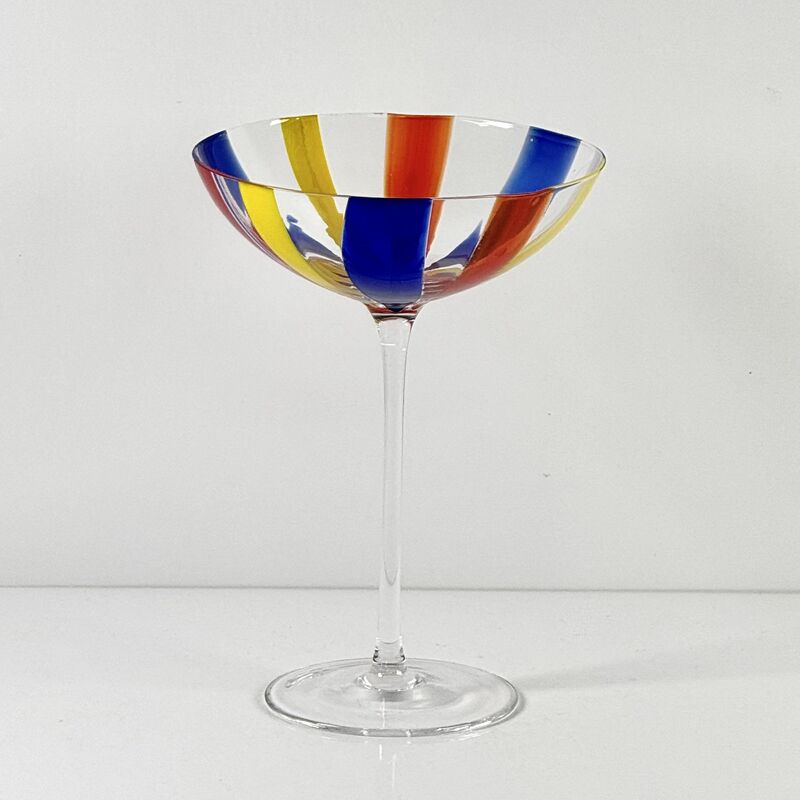Ποιότητα Hand Blown Art Glass Goblet & Coupe Glass Set, Vibrant Red Yellow Blue Vertical Cane Stripes Murano Style Stemmed Wine & Martini Glasses for Bar, Party & Gift εργοστάσιο
