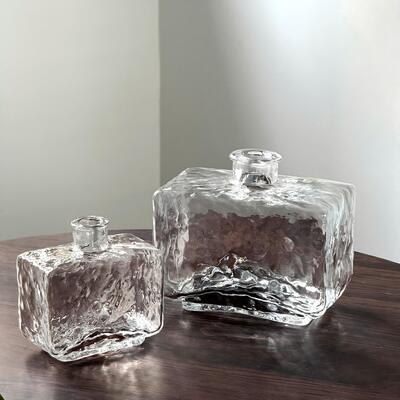 ποιότητας Rectangular Clear Hammered Glass Vase - Modern Minimalist Decorative Flower Vase for Table Centerpiece εργοστάσιο