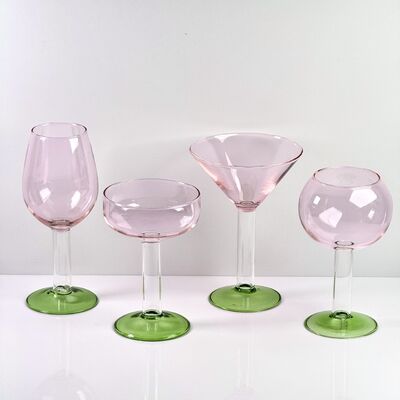 Ποιότητα Hand Blown Borosilicate Stemmed Wine & Cocktail Glass Set, Pink Bowl with Green Hollow Stem Base, Colored Spray Tinted Art Goblets for Bar, Wedding & Table Decor εργοστάσιο