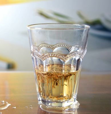 ποιότητας Χωρίς στέλεχος ανάγλυφη πολλαπλή αγγειοειδής 10 Oz γυάλινη tumbler εργοστάσιο