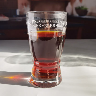 ποιότητας Δημιουργικά ποτήρια μπύρας με διακόσμηση κύκλου εργοστάσιο